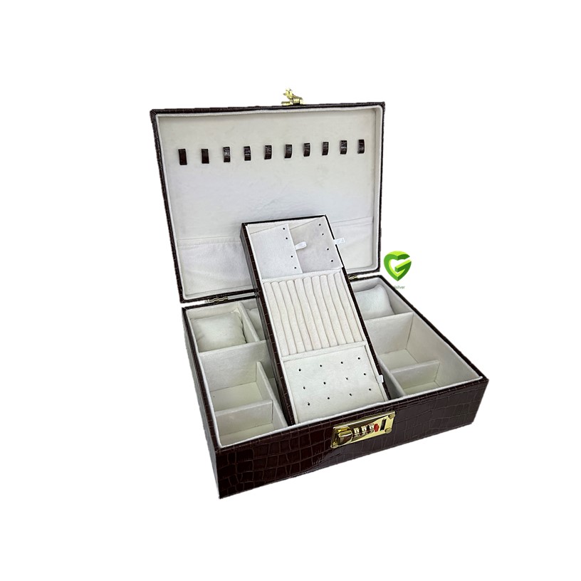 جعبه جواهر چرمی کد2550 جعبه جواهر چرمی کد2550